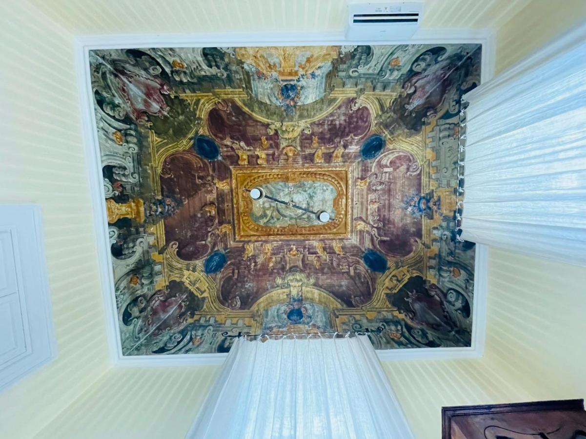 Appartamento Sul Teatro San Carlo Наполи Екстериор снимка
