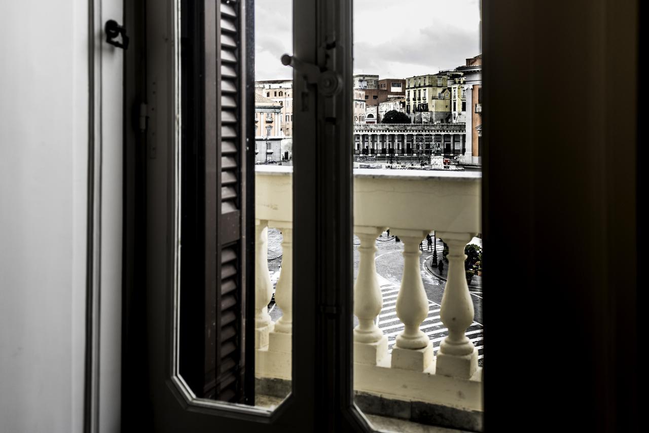 Appartamento Sul Teatro San Carlo Наполи Екстериор снимка